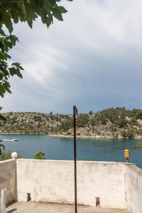 Apartments By The Sea Bobovisca Na Moru, Brac - 5682 Ложишча Экстерьер фото